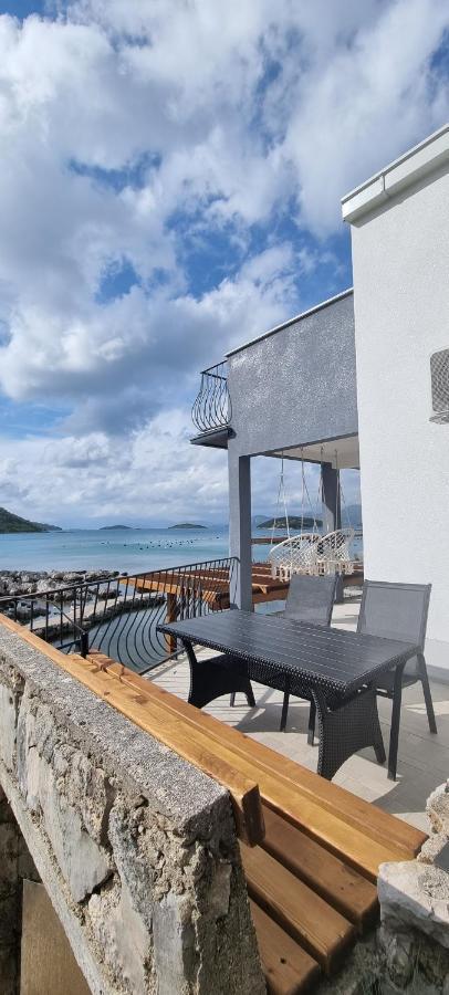 Private Villa By The Sea Жуляна Экстерьер фото